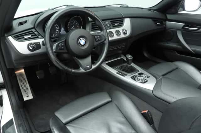 BMW Z4 (2010) thumbnail 7