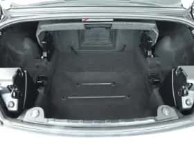 BMW Z4 (2010) thumbnail 9