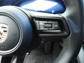 Porsche Taycan (2022) thumbnail 15