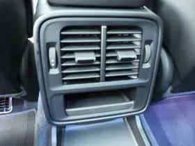 Porsche Taycan (2022) thumbnail 18