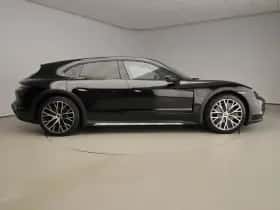 Porsche Taycan (2022) thumbnail 4