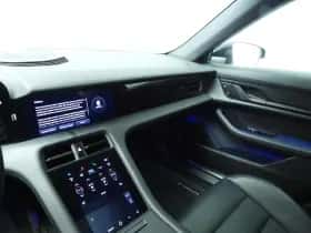Porsche Taycan (2022) thumbnail 37
