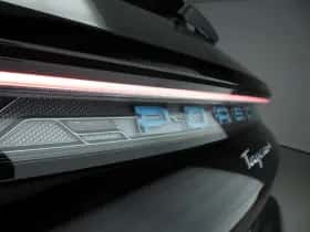 Porsche Taycan (2022) thumbnail 41