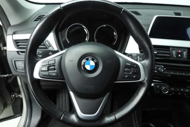 BMW X1 (2018) thumbnail 11