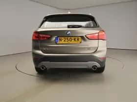 BMW X1 (2018) thumbnail 3
