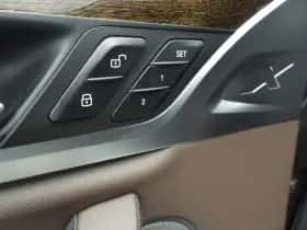 BMW X3 (2018) thumbnail 23