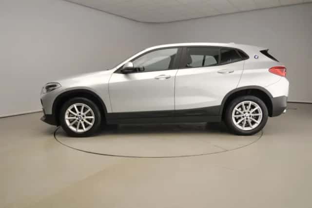 BMW X2 (2018) thumbnail 3