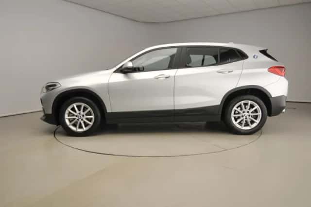BMW X2 (2018) thumbnail 3