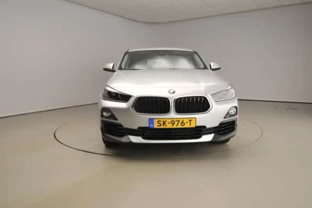 BMW X2 (2018) thumbnail 5