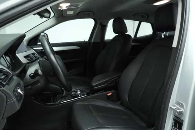 BMW X2 (2018) thumbnail 8