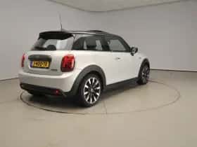 MINI Electric (2020) thumbnail 2