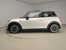 MINI Electric (2020) thumbnail 4