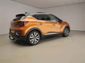 Renault Captur (2020) thumbnail 2