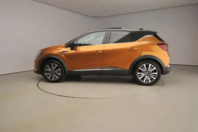 Renault Captur (2020) thumbnail 3