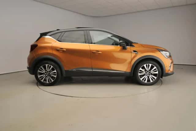 Renault Captur (2020) thumbnail 4