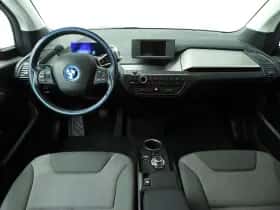 BMW i3 (2016) thumbnail 10