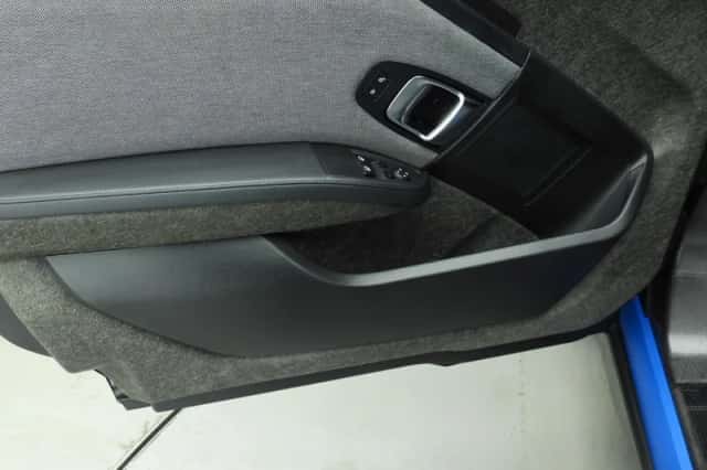BMW i3 (2015) thumbnail 17