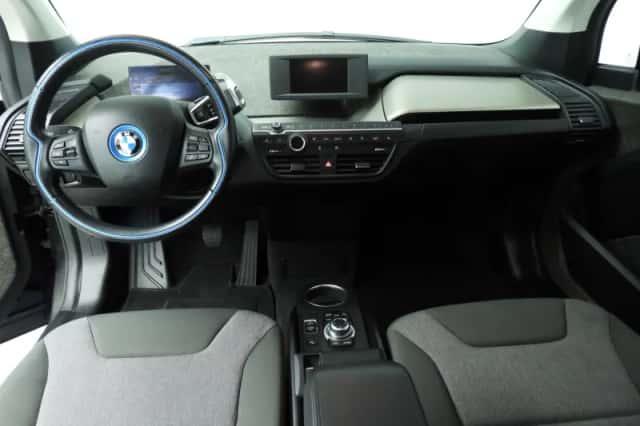 BMW i3 (2015) thumbnail 9