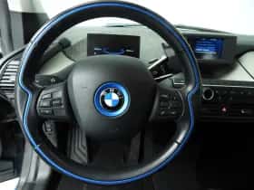 BMW i3 (2015) thumbnail 10