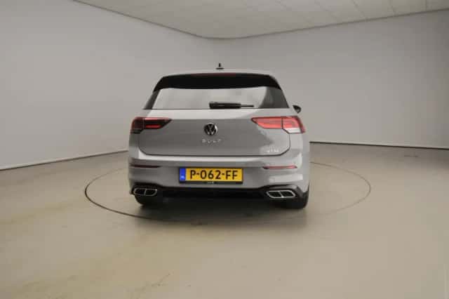 Volkswagen Golf (2020) thumbnail 3