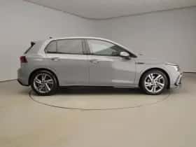 Volkswagen Golf (2020) thumbnail 4