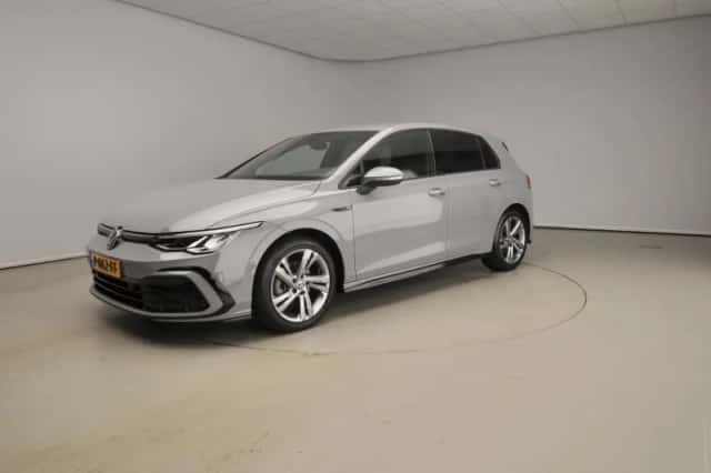 Volkswagen Golf (2020) thumbnail 37