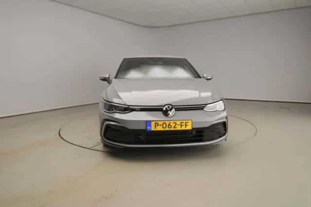 Volkswagen Golf (2020) thumbnail 5