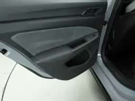 Volkswagen Golf (2020) thumbnail 9