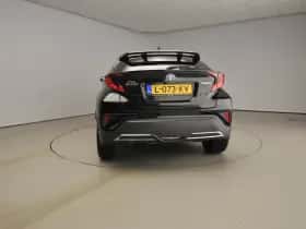 Toyota C-HR (2020) thumbnail 3