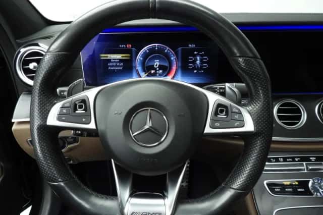 Mercedes-Benz E-Klasse (2017) thumbnail 11