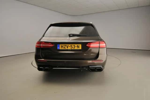 Mercedes-Benz E-Klasse (2017) thumbnail 3