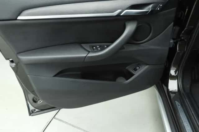 BMW X1 (2017) thumbnail 21