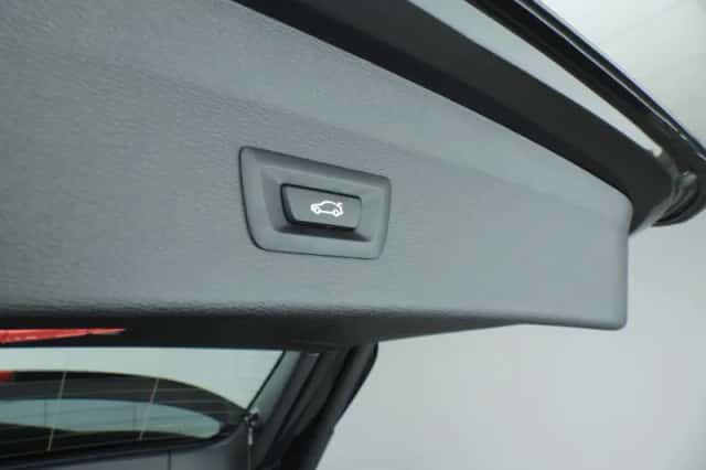 BMW X1 (2017) thumbnail 36