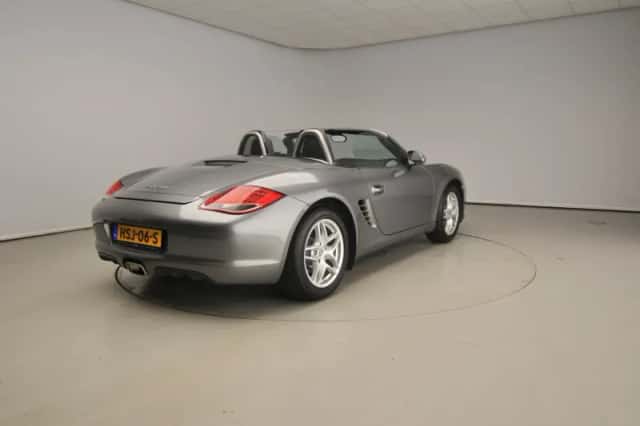 Porsche Boxster (2010) thumbnail 2