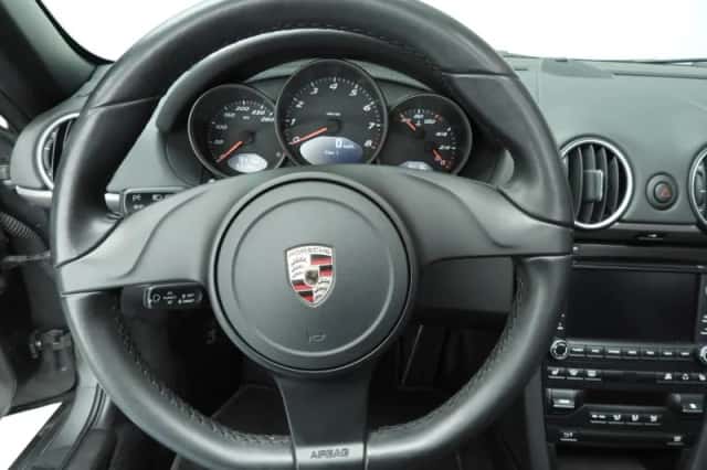 Porsche Boxster (2010) thumbnail 11