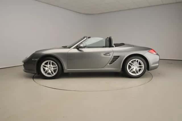 Porsche Boxster (2010) thumbnail 3
