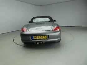 Porsche Boxster (2010) thumbnail 23