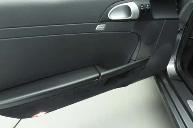 Porsche Boxster (2010) thumbnail 30