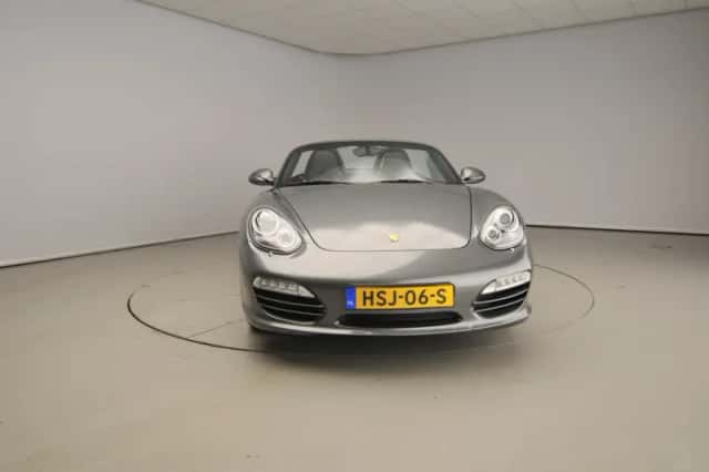 Porsche Boxster (2010) thumbnail 5