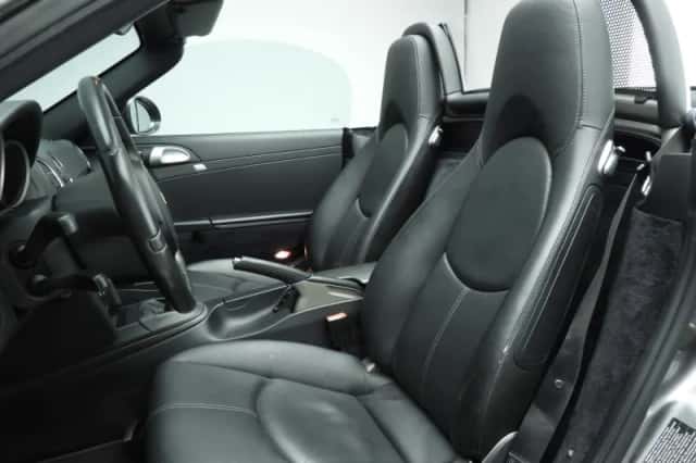Porsche Boxster (2010) thumbnail 7
