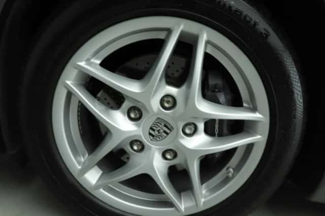 Porsche Boxster (2010) thumbnail 9