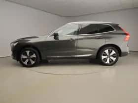 Volvo XC60 (2022) thumbnail 2