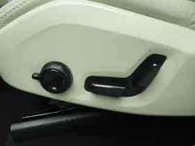 Volvo XC60 (2022) thumbnail 19