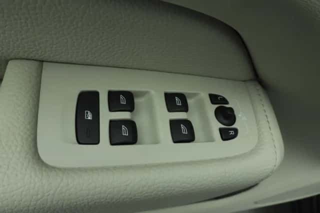 Volvo XC60 (2022) thumbnail 21