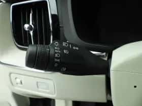 Volvo XC60 (2022) thumbnail 23