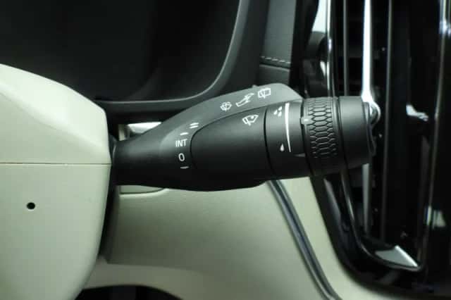 Volvo XC60 (2022) thumbnail 25