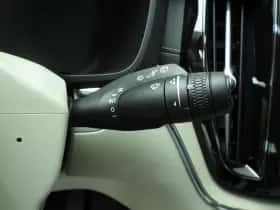 Volvo XC60 (2022) thumbnail 25