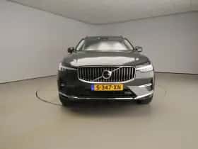 Volvo XC60 (2022) thumbnail 5