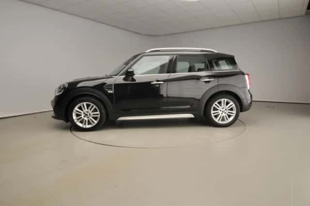 MINI Countryman (2019) thumbnail 2