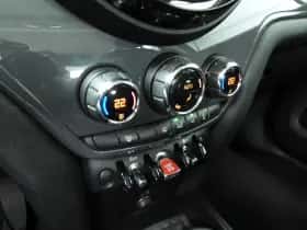 MINI Countryman (2019) thumbnail 14